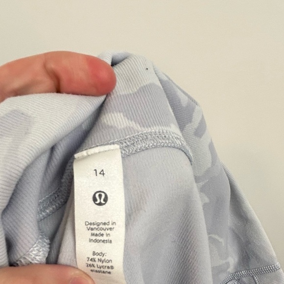 Lululemon Wunder Under High Rise Crop Leggings Alpine White Camo Size 14 - Picture 5 of 10